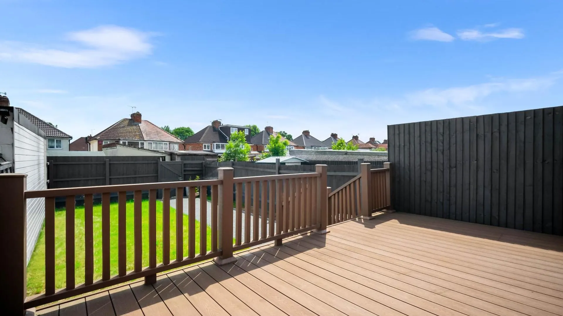 5 Bedroom House Solihull 10 Mins Drive From Bhx & Nec Private Off Road Parking Birmingham United Kingdom