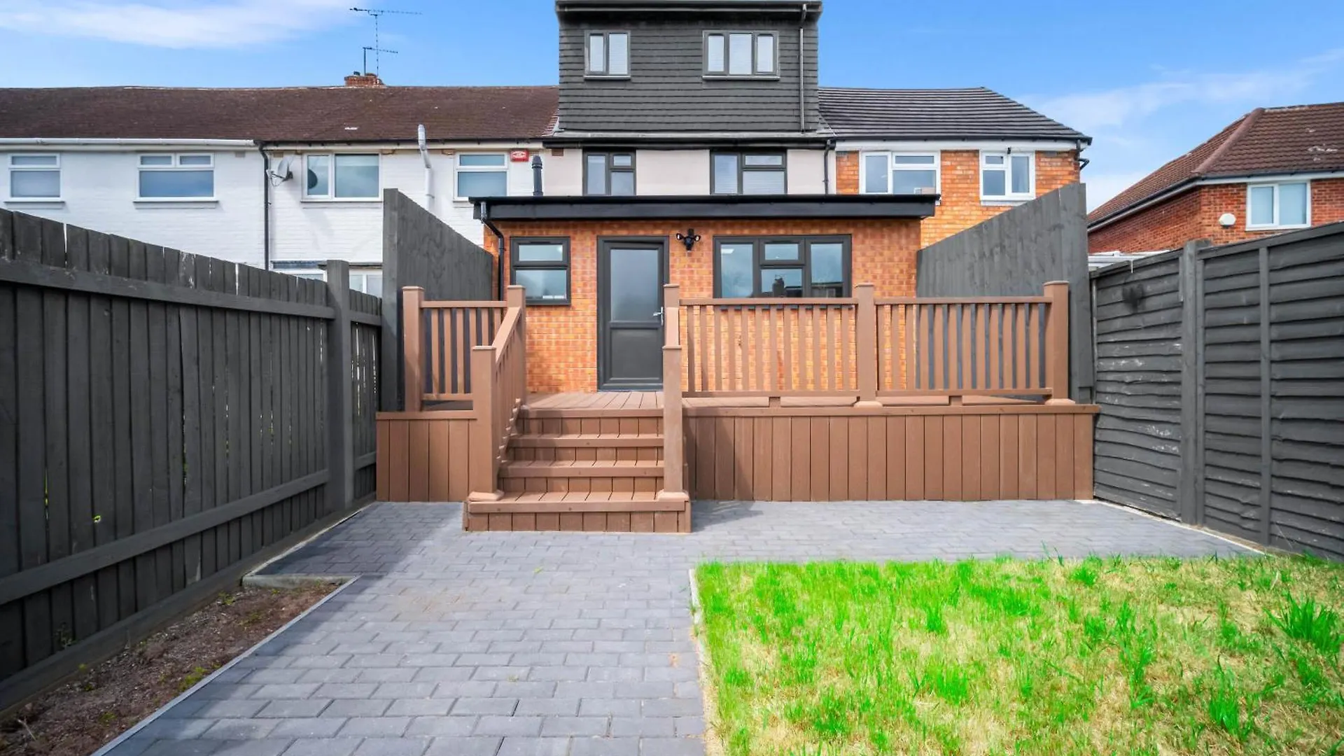 5 Bedroom House Solihull 10 Mins Drive From Bhx & Nec Private Off Road Parking Birmingham Holiday home