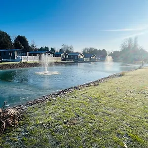 Fir Tree With Hot Tub Holiday home York